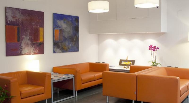 Hotel & Suites Arrizul Gros San Sebastian Bagian luar foto
