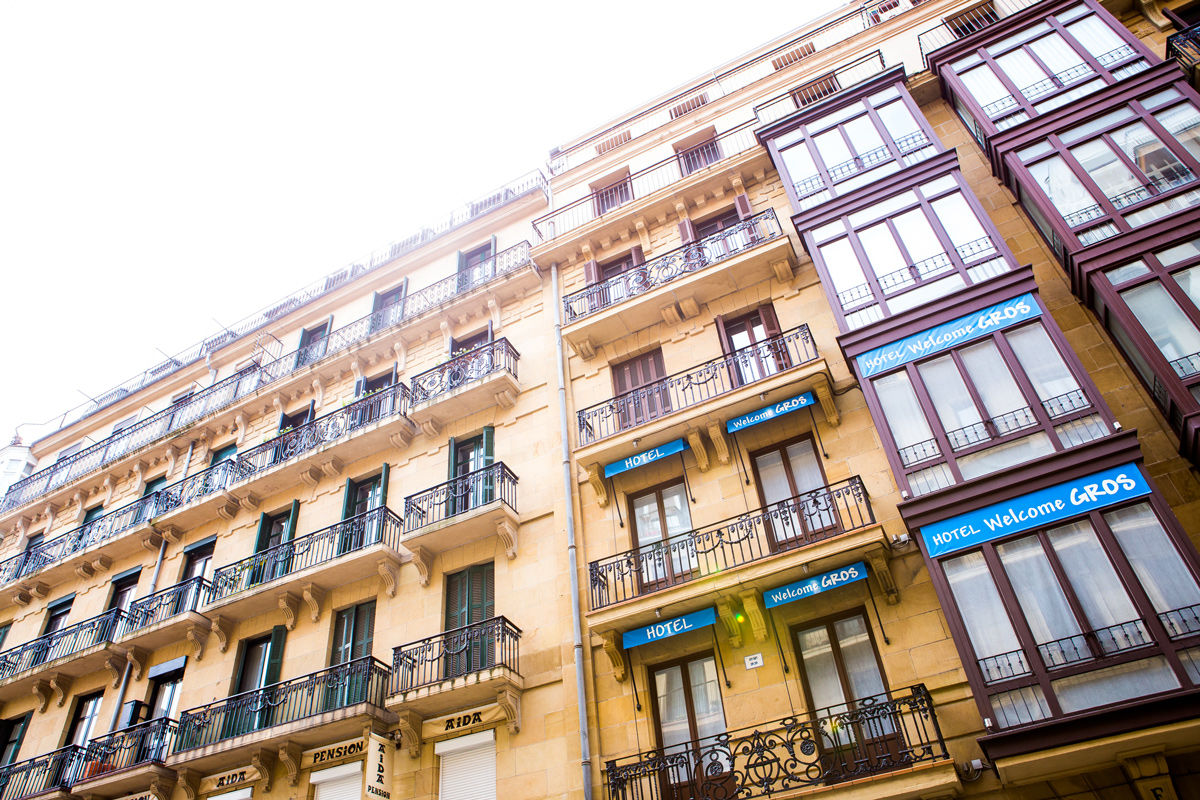 Hotel & Suites Arrizul Gros San Sebastian Bagian luar foto