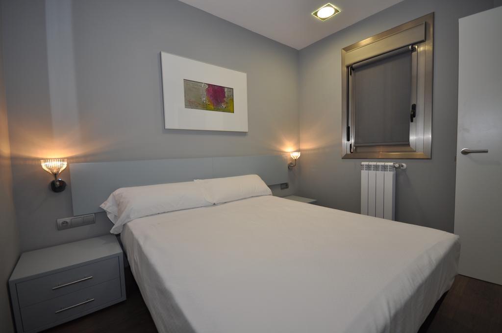Hotel & Suites Arrizul Gros San Sebastian Bagian luar foto