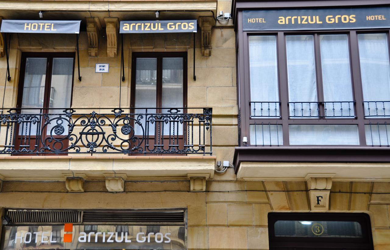 Hotel & Suites Arrizul Gros San Sebastian Bagian luar foto