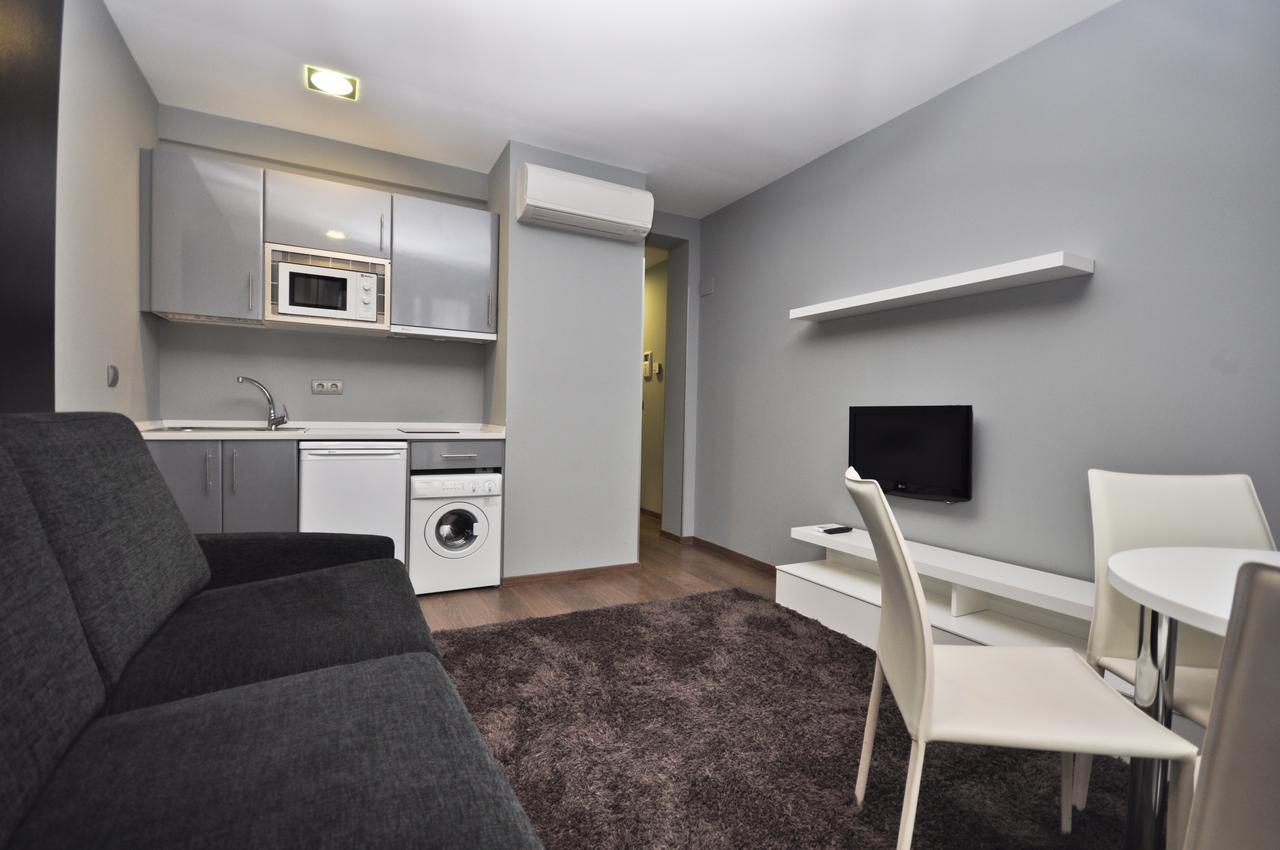 Hotel & Suites Arrizul Gros San Sebastian Bagian luar foto