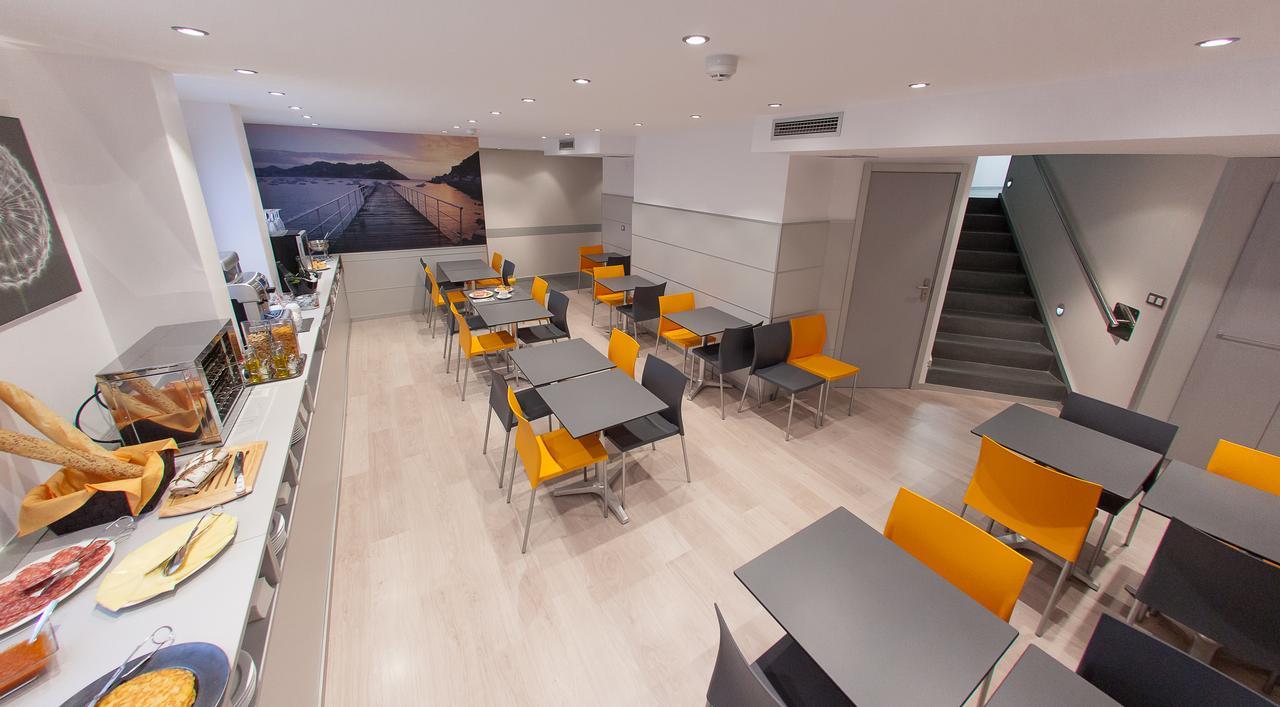 Hotel & Suites Arrizul Gros San Sebastian Bagian luar foto