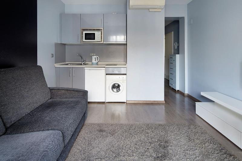 Hotel & Suites Arrizul Gros San Sebastian Bagian luar foto