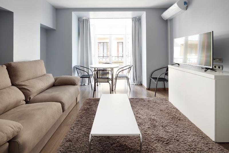 Hotel & Suites Arrizul Gros San Sebastian Bagian luar foto